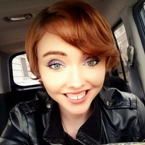 Meet your Posher, Whitney